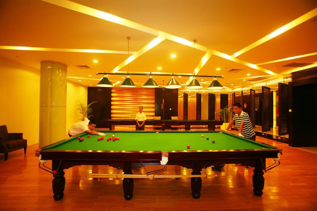 Tienyow Grand Hotel Haikou  Exteriör bild
